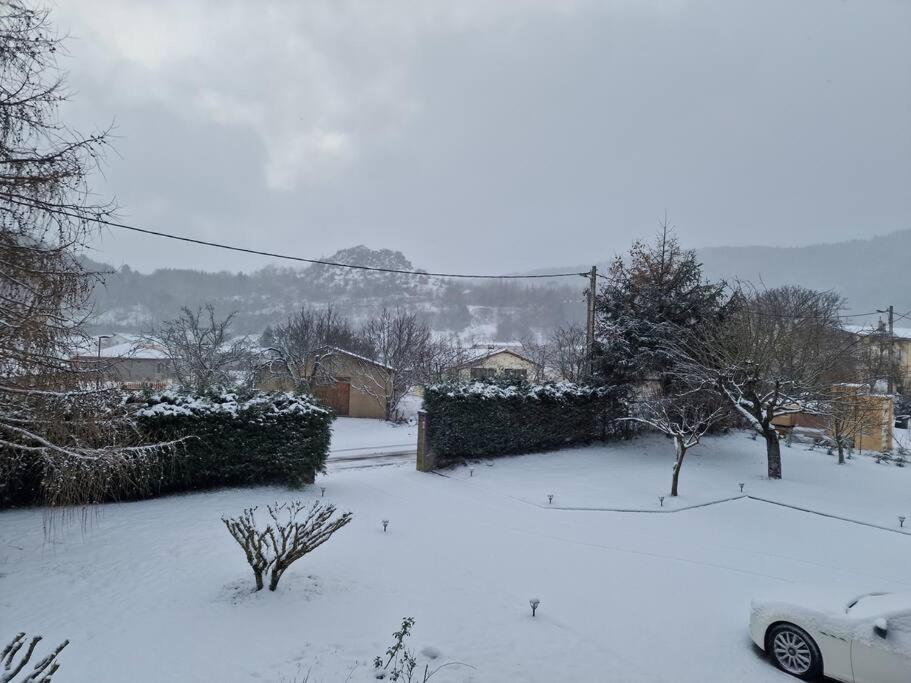 Gite L'Enclos O Rendez-Vous Roquefeuil-Pays De Sault- Avec Jardin Exterior photo